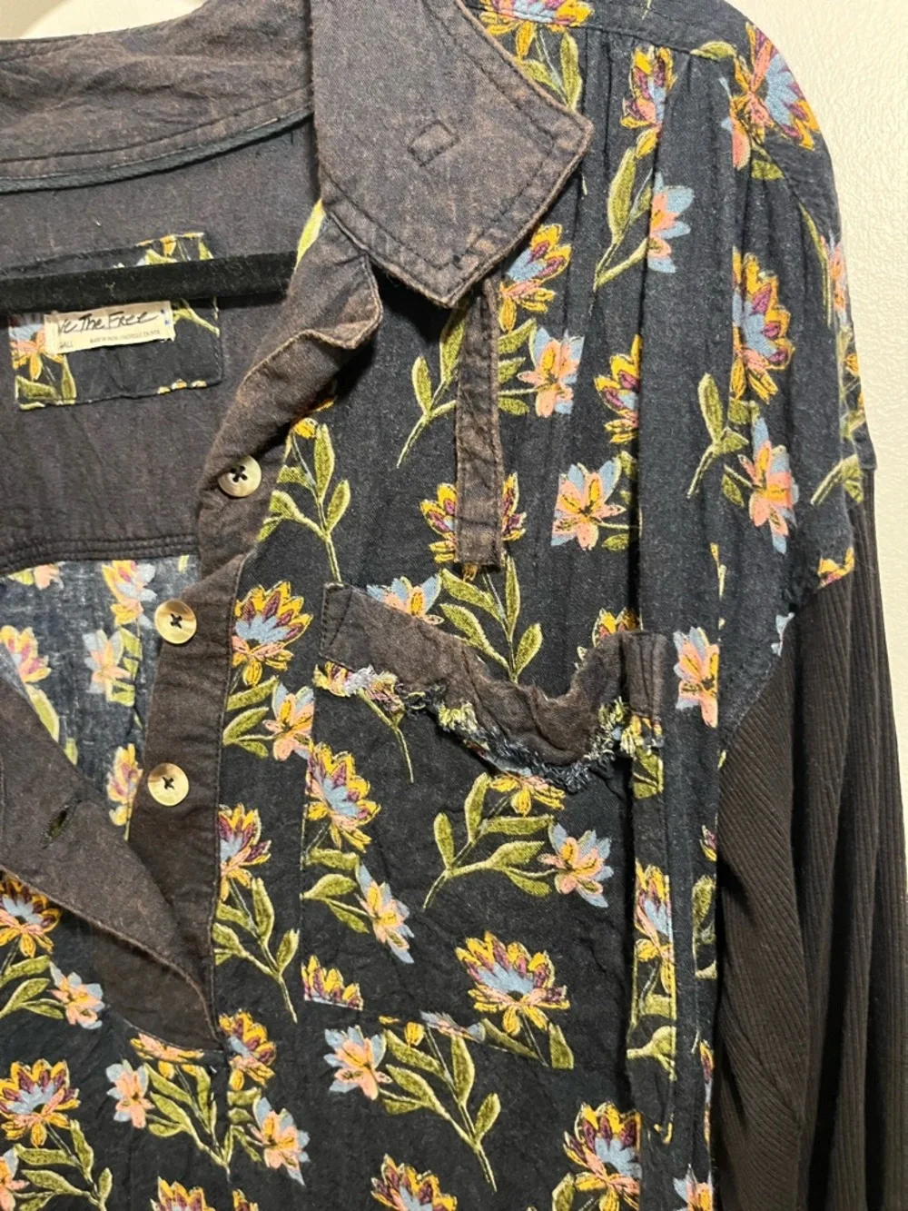 Free People We The Free Summer of Surf Pullover Button Henley Top - Picture 14 of 15